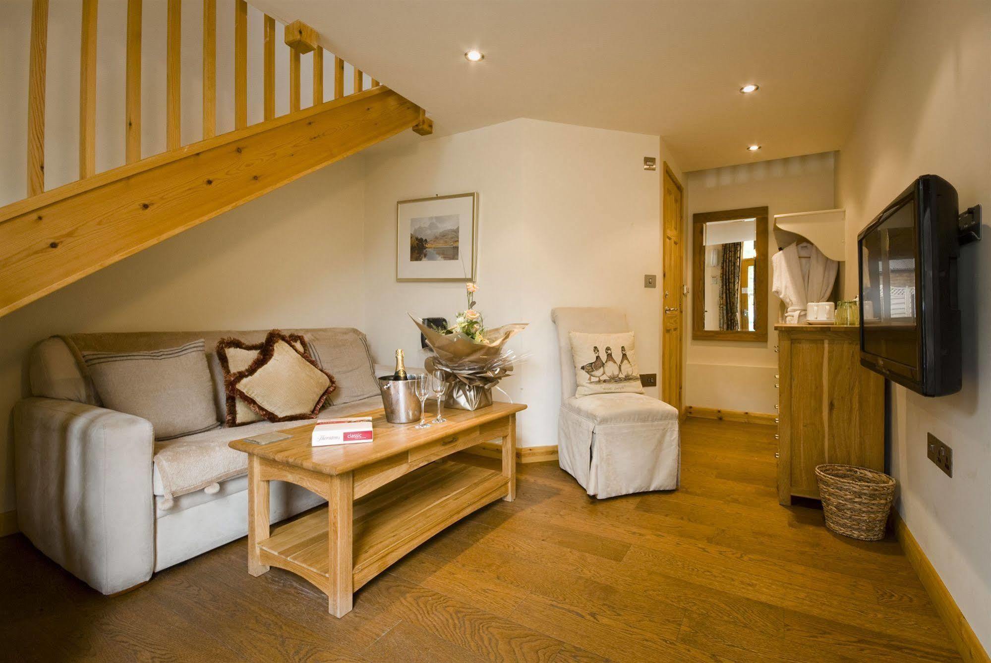 Tweedies Bar And Lodge Grasmere Eksteriør billede